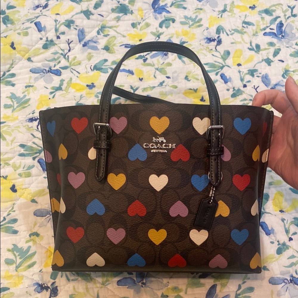 Coach Mollie signature canvas with Heart Pattern